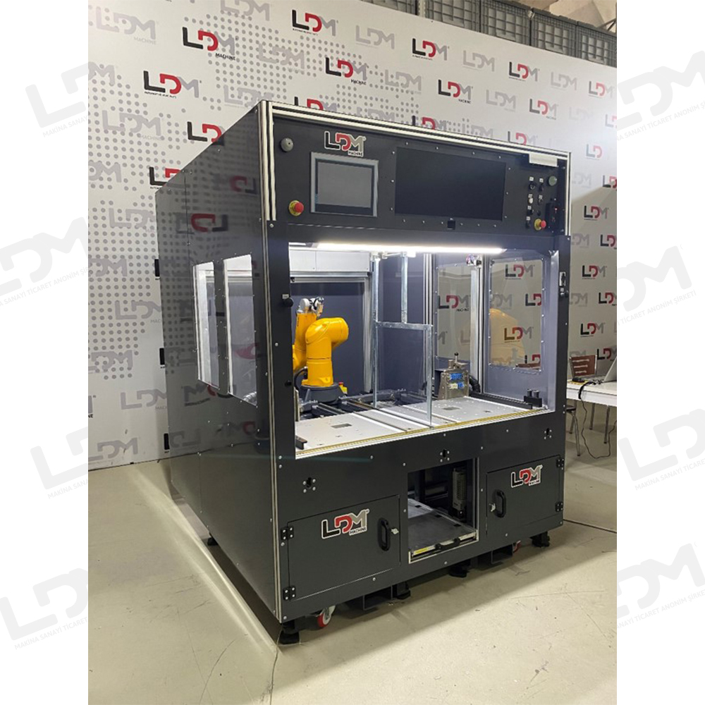 MERCEDES X294 ROBOTLU INLINE ÖLÇÜM MAKİNASI